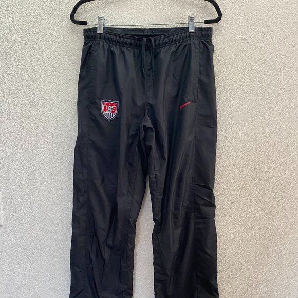 Nike Team USA Soccer USMNT Black Athletic Pants Size Medium 31 Inch Inseam - Picture 1 of 5